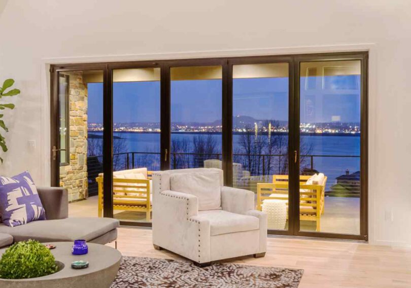 How to Choose the Perfect Commercial Sliding Doors ?