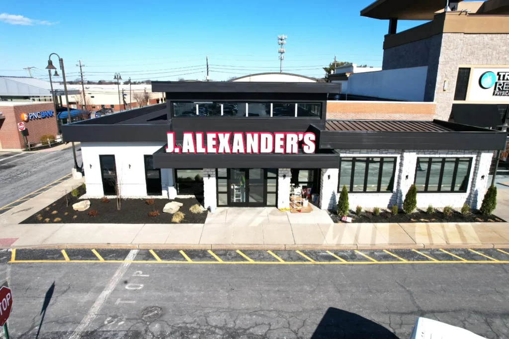 J Alexanders Restaurant in Clifton, NJ – Storefront & Windows