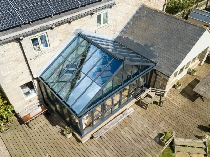 Smart sunroom controlled via app