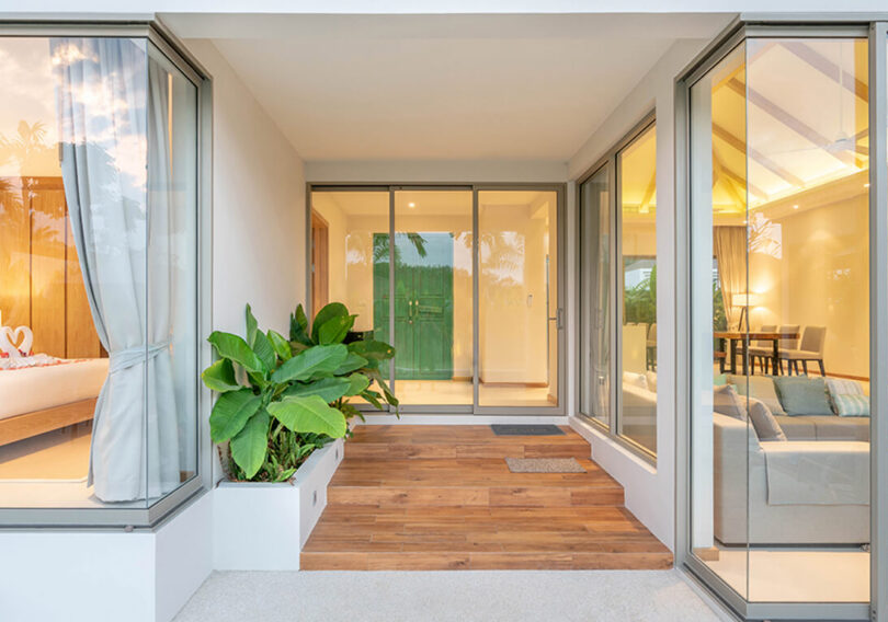 What Are The Most Preferred Aluminum Doors in Commercial Areas?